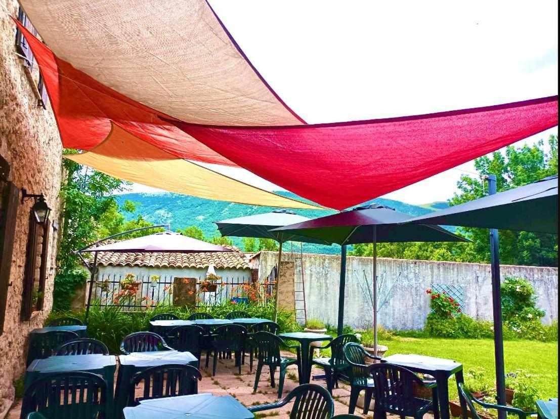 Auberge Lou Jas Soleilhas Exterior foto